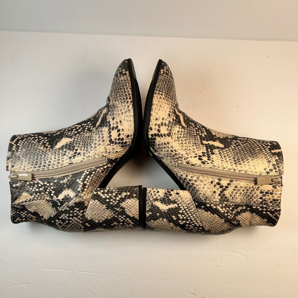 Torrid Womens Black Tan Snake Print Block Heel Ankle Boots Size 8W - Picture 5 of 10